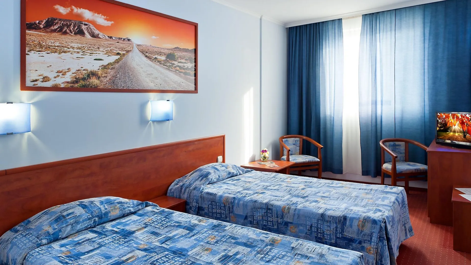 וארנה Aqua Hotel 4*,