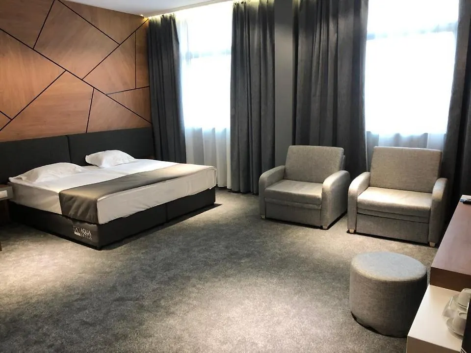 וארנה Aqua Hotel