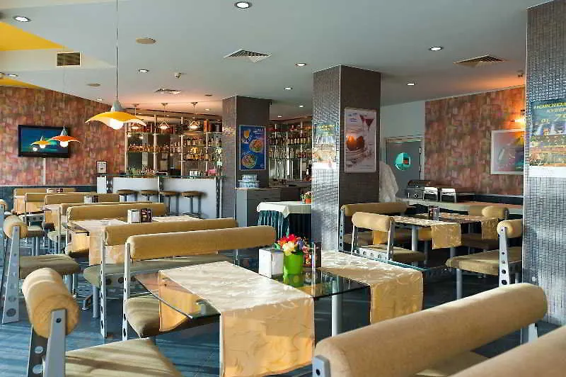 וארנה Aqua Hotel