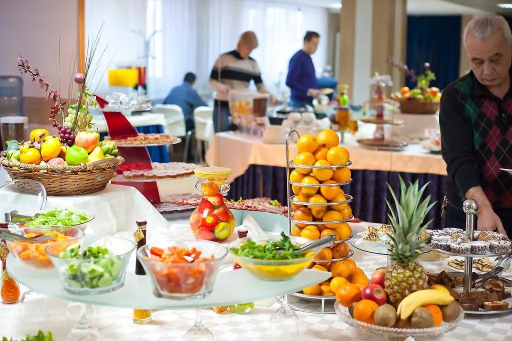 וארנה Aqua Hotel