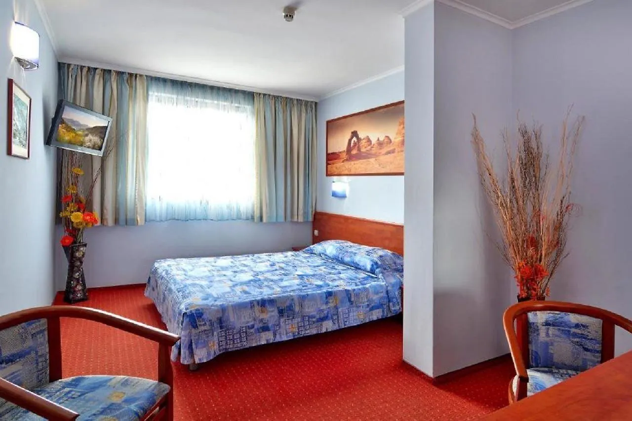 וארנה Aqua Hotel