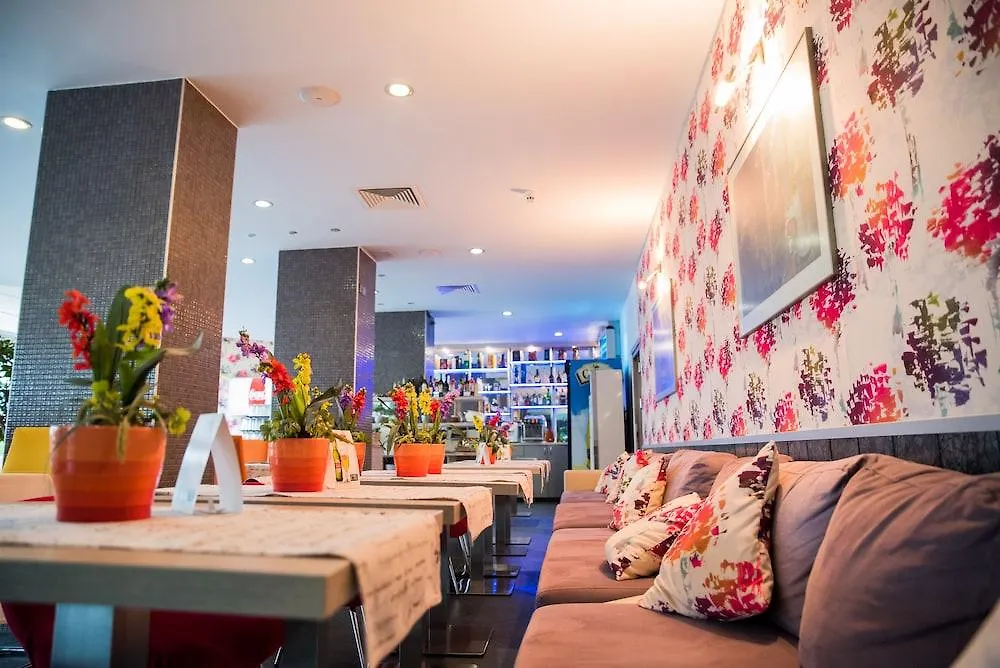 Aqua Hotel Varna 4*,